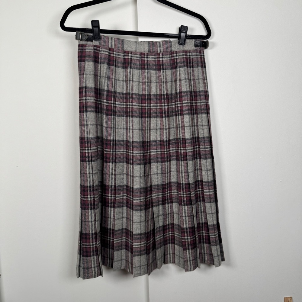 Vintage Pure New Wool Plaid Kilt Skirt Grey Burgundy Made in UK Adjustable 28-30 - Picture 2 of 6